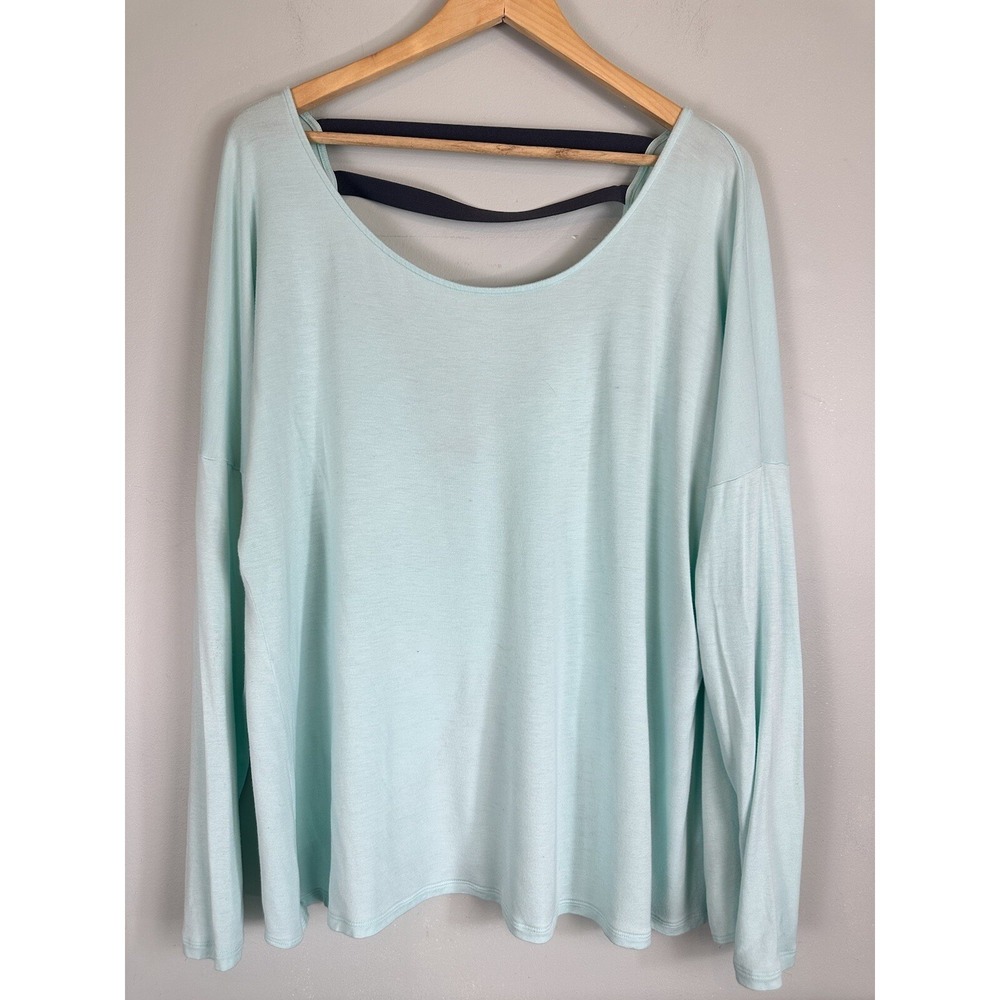 Champion Long Sleeve Scoop Neck Drape Back Light Top Women's Size Large